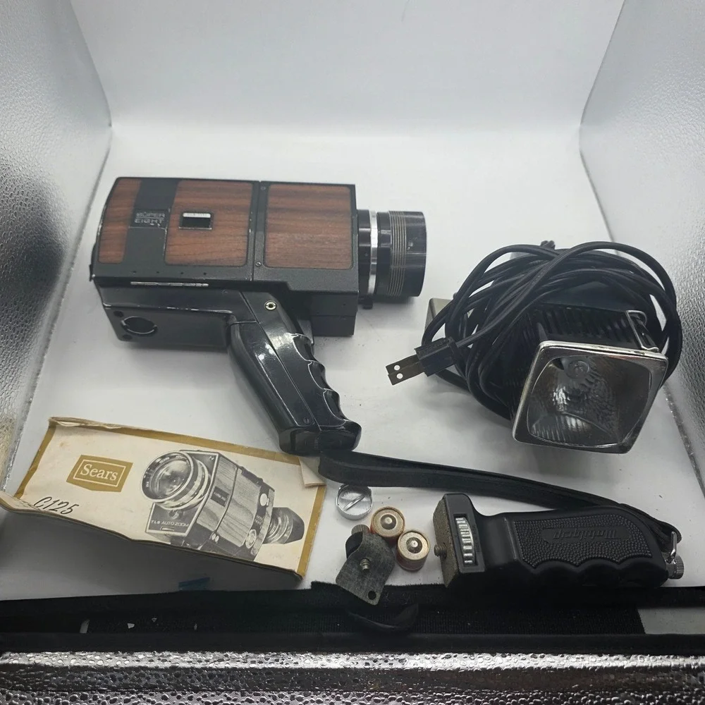 Vintage Sears C125 Super 8 Movie Camera 6:1 Auto Zoom Case Light Manual Untested